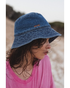 Kapelusz jeansowy z haftem NAVY BLUE - BUCKET HAT