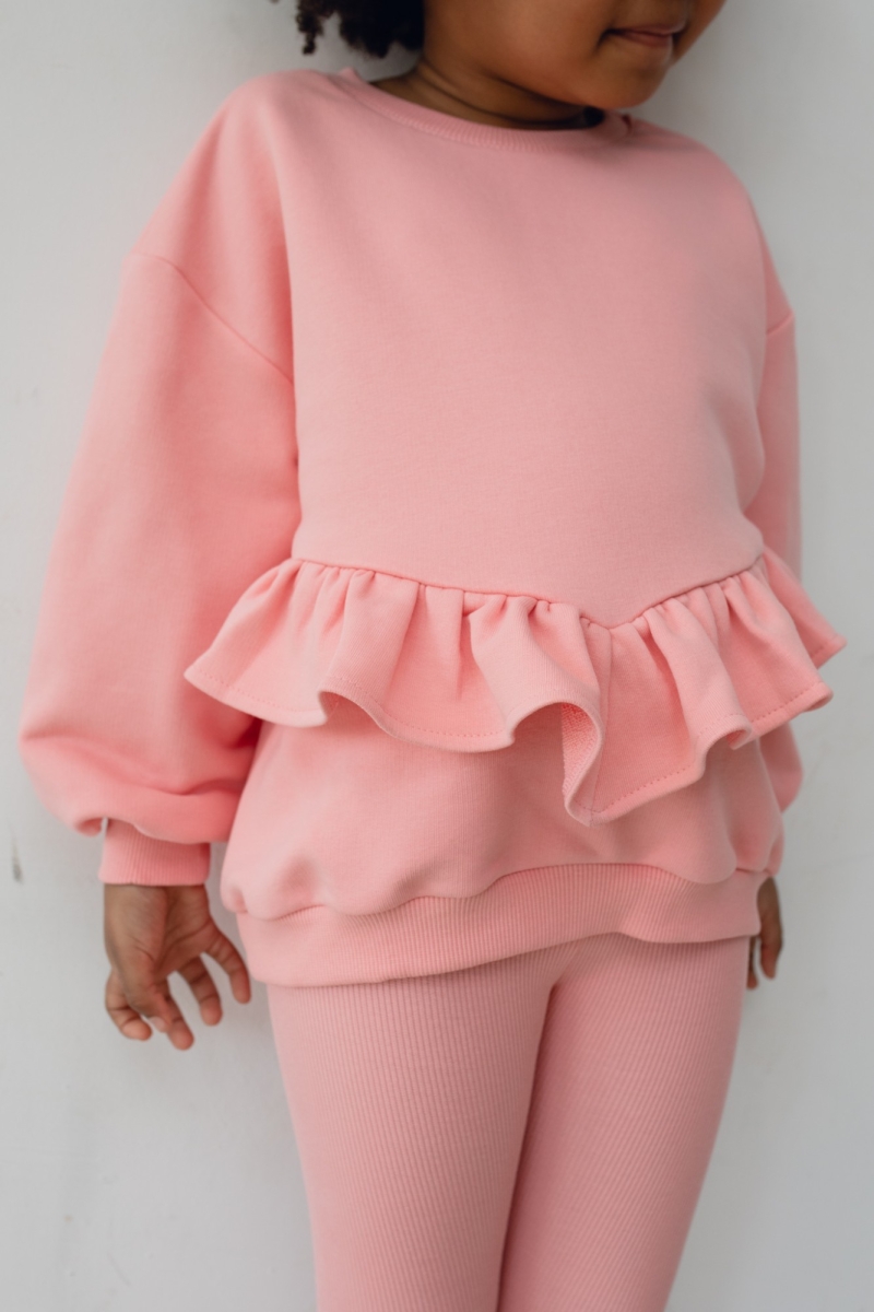 MINI BLUZA OVERSIZE Z FALBANKĄ NA DOLE W KOLORZE PASTEL PINK - ANGEL