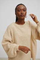 Sweter oversize z bufiastym rękawem LIGHT BEIGE - RIVERO