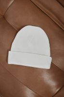 MINI czapka z dzianiny prążkowanej w kolorze CLASSIC WHITE - TRAVIS MINI