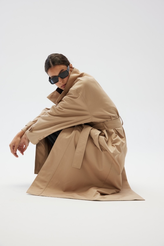 Klasyczny trencz w kolorze BEŻOWYM - MERVE Klasyczny trencz w kolorze BEŻOWYM - MERVE