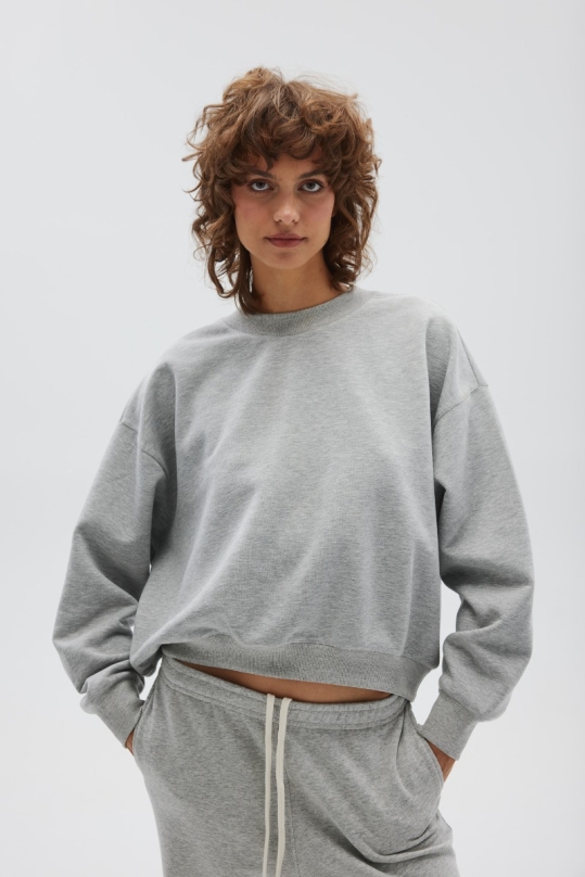 Bluza damska typu oversize w kolorze LIGHT GREY MELANGE - PINEY Bluza damska typu oversize w kolorze LIGHT GREY MELANGE - PINEY