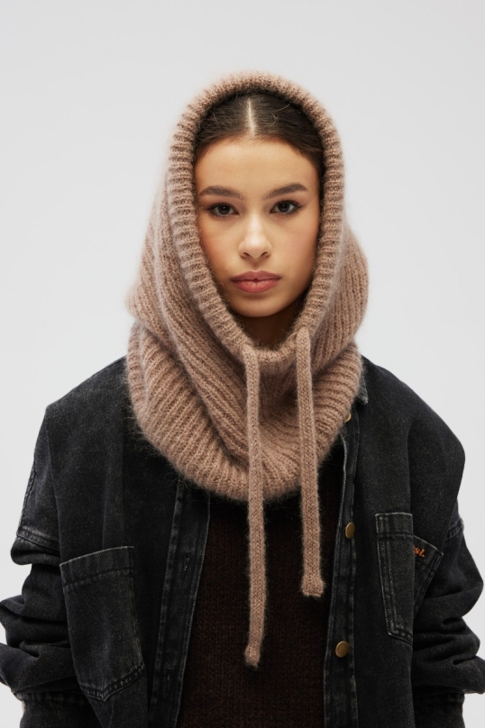 Klasyczna BALACLAVA w kolorze MOCCA - CRIMEA Klasyczna BALACLAVA w kolorze MOCCA - CRIMEA