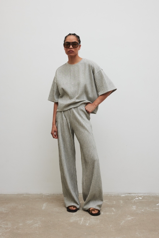 Spodnie z dzianiny strukturalnej w kolorze COOL GREY - TIDAL