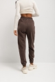 SPODNIE DRESOWE TYPU JOGGER W KOLORZE COFFEE SHAKE SKIN PEACH - DISPLAY