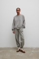 Spodnie typu jogger z HAFTEM  w kolorze GREY PALOMA - NEVIS