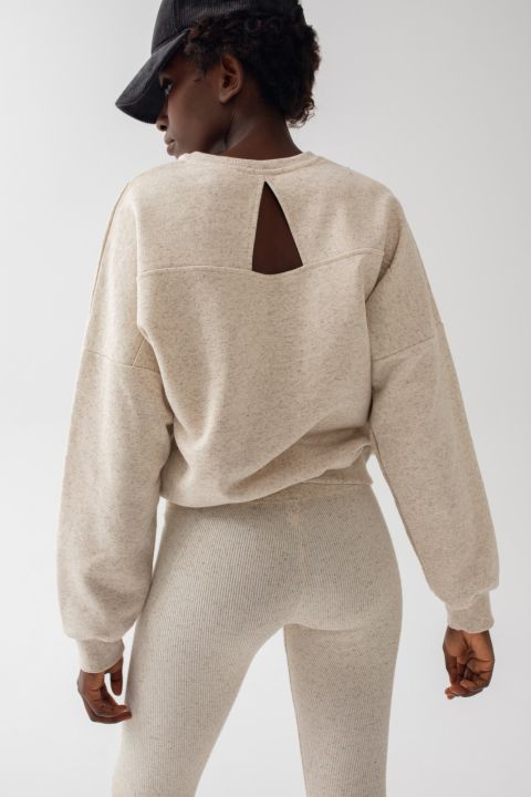 Bluza damska typu regular fit z wycięciem na plecach BEIGE z dodatkiem konopii- BROOKLYN KONOPIA