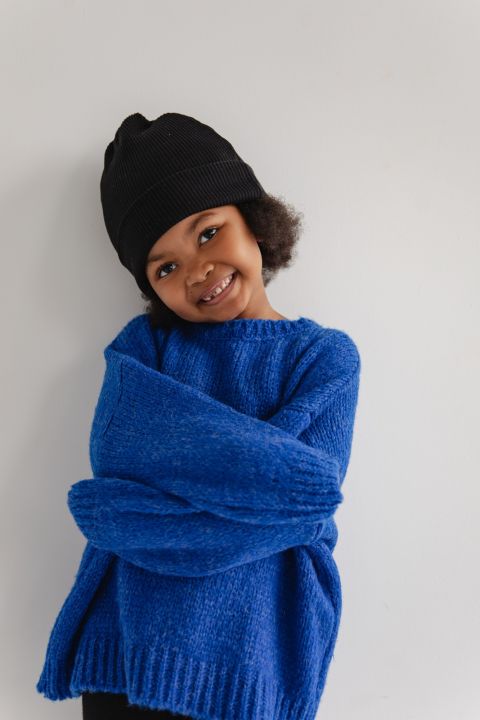 MINI Sweter oversize z bufiastym rękawem w kolorze SAPPHIRE BLUE - RIVERO