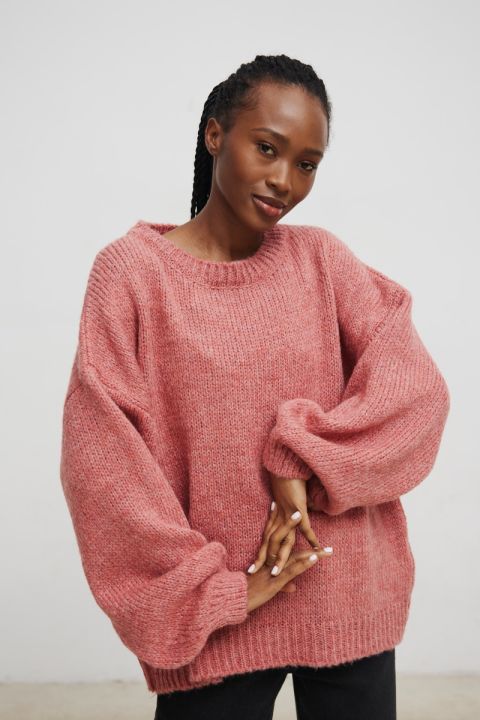 Sweter oversize z bufiastymi rękawami w kolorze BRICK ORANGE - RIVERO