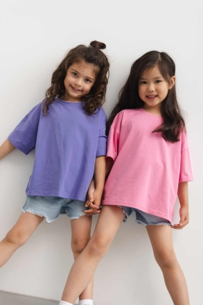 MINI t-shirt o kroju oversize w kolorze ULTRA VIOLET - CLIQUE