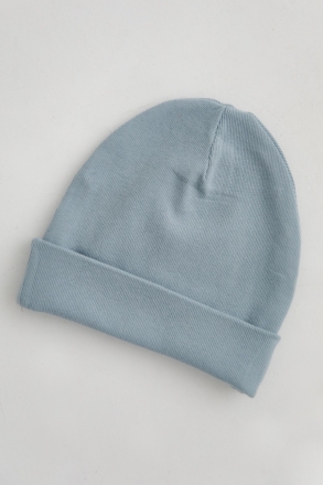 MINI czapka z delikatnego prążka w kolorze POWDER BLUE - TRAVIS MINI