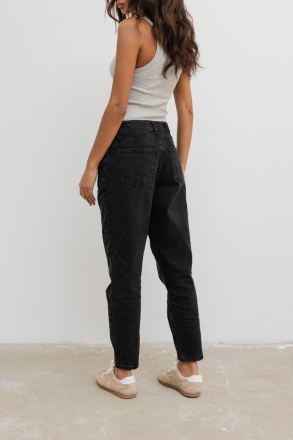 Spodnie jeansowe typu mom fit w kolorze BLACK JEANS - JUST