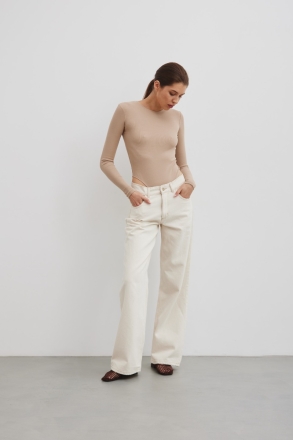 Dopasowane body z długim rękawem w kolorze BEIGE - RUE
