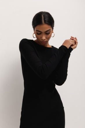 Dopasowany top z długim rękawem z dzianiny w kolorze DEEP BLACK skin peach - MOODY