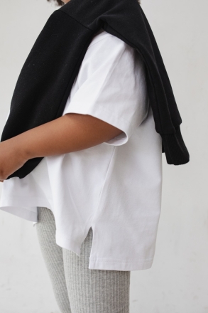 MINI t-shirt oversize w kolorze ALL WHITE - GOBI