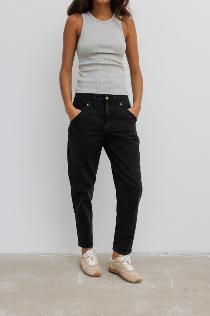 Spodnie jeansowe typu mom fit w kolorze BLACK JEANS - JUST
