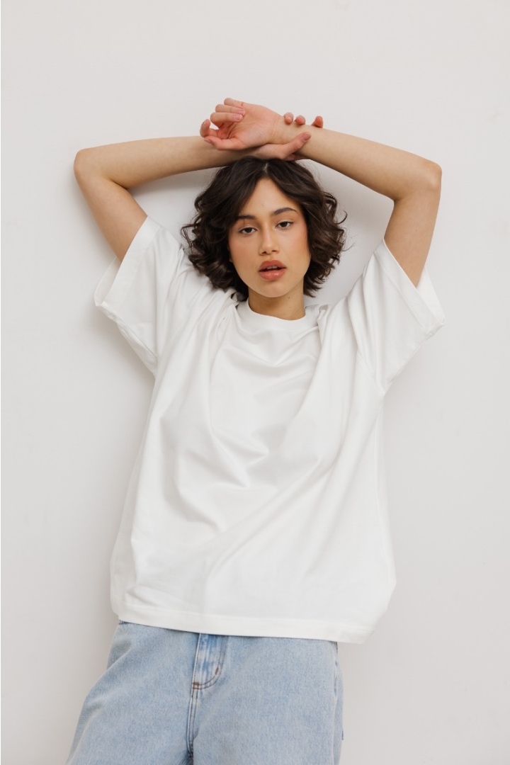 T-shirt z NADRUKIEM w kolorze ECRU - EAZY - CALL T-shirt z NADRUKIEM w kolorze ECRU - EAZY - CALL
