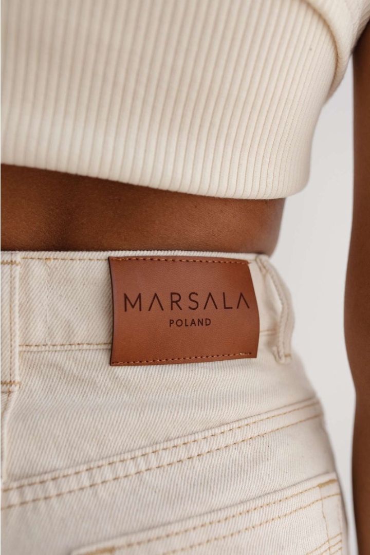 Szorty jeansowe z wysokim stanem w kolorze jasnobeżowym - VANITY BEIGE DENIM Szorty jeansowe z wysokim stanem w kolorze jasnobeżowym - VANITY BEIGE DENIM