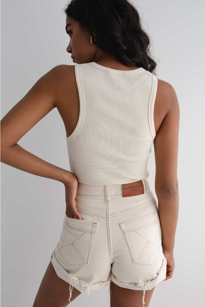 Szorty jeansowe z wysokim stanem w kolorze jasnobeżowym - VANITY BEIGE DENIM Szorty jeansowe z wysokim stanem w kolorze jasnobeżowym - VANITY BEIGE DENIM