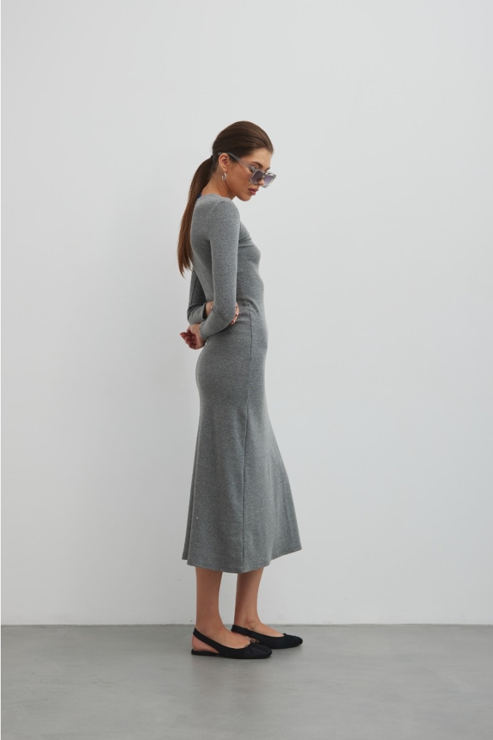Dopasowana sukienka maxi z napami w kolorze GREY MELANGE- MENSA Dopasowana sukienka maxi z napami w kolorze GREY MELANGE- MENSA