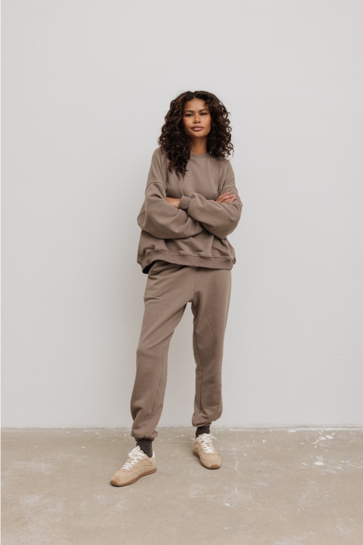 Spodnie dresowe w kolorze GRAY TAUPE - JOLLY Spodnie dresowe w kolorze GRAY TAUPE - JOLLY