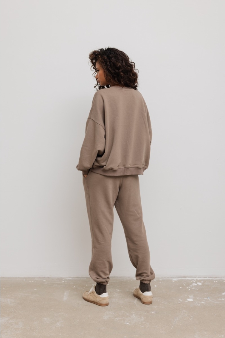Spodnie dresowe w kolorze GRAY TAUPE - JOLLY Spodnie dresowe w kolorze GRAY TAUPE - JOLLY