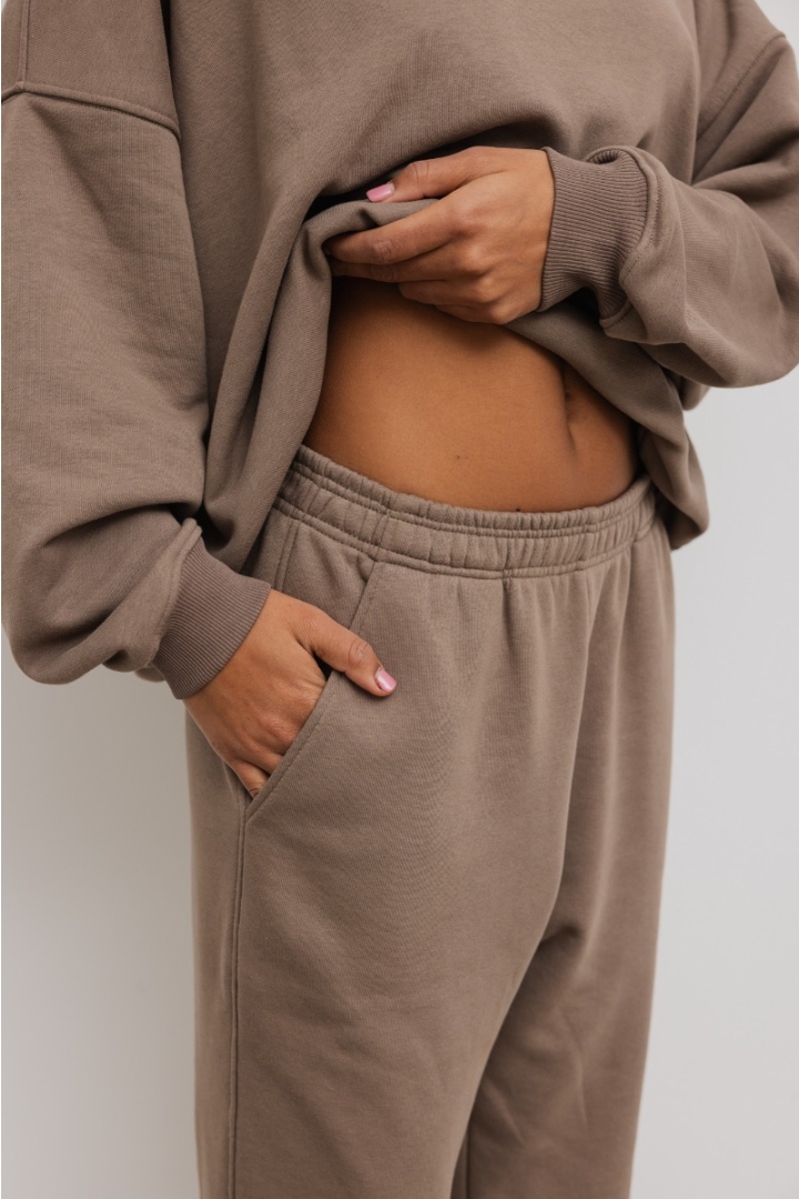Spodnie dresowe w kolorze GRAY TAUPE - JOLLY Spodnie dresowe w kolorze GRAY TAUPE - JOLLY